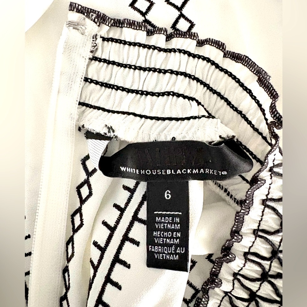 White House Black Market Beige/Black striped embroidered stitch top size 6 - Picture 9 of 9